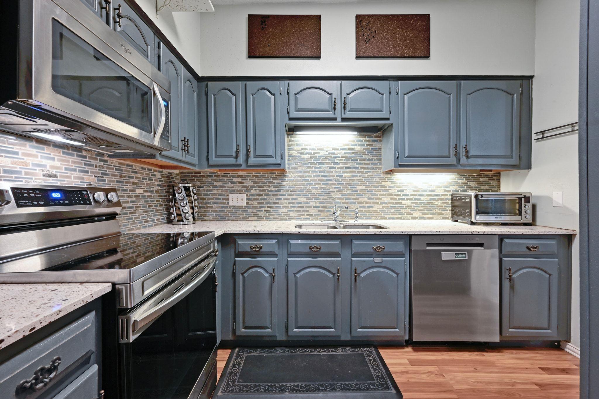 1910 Robbins PL # 303