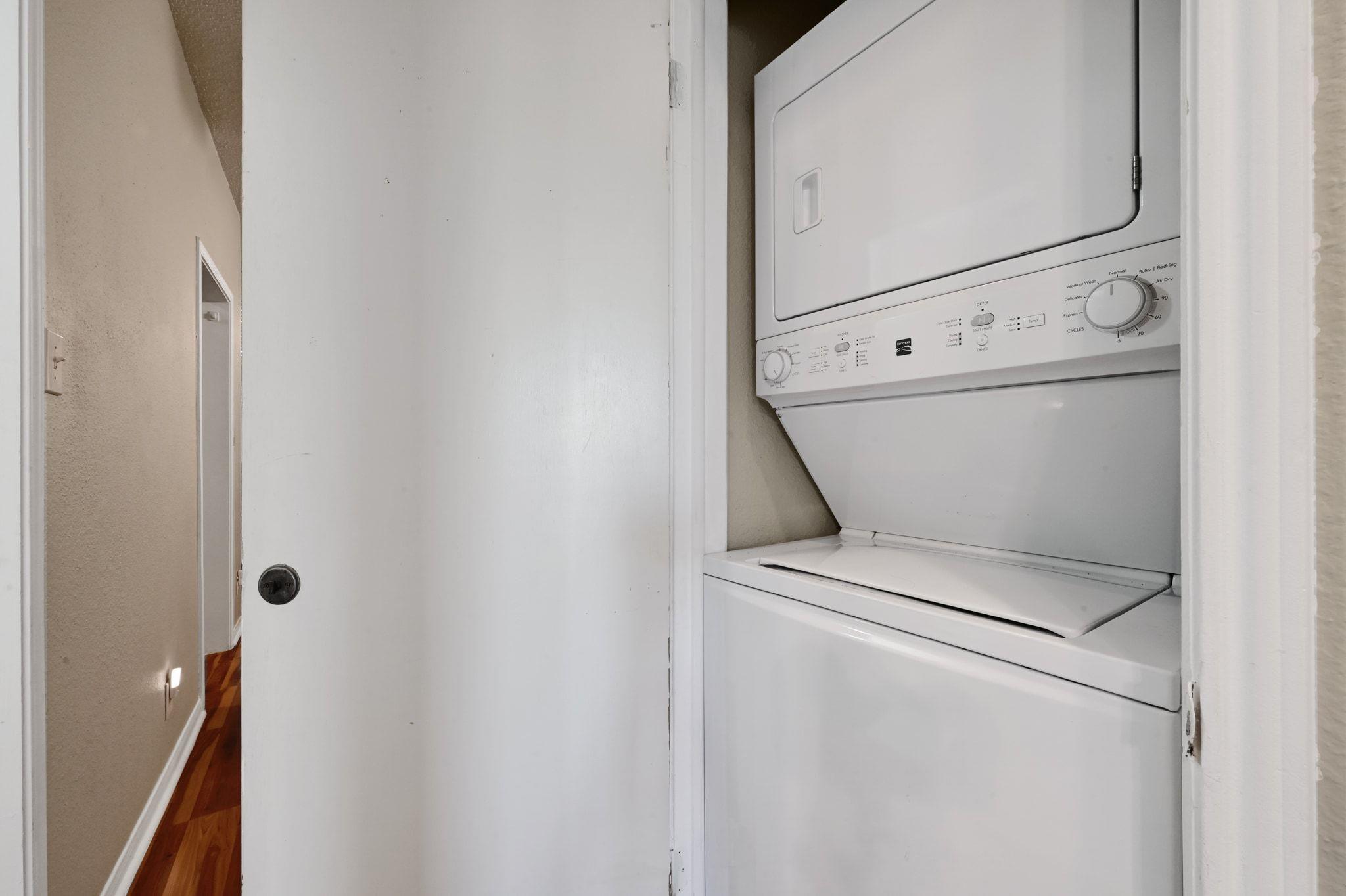 1910 Robbins PL # 303