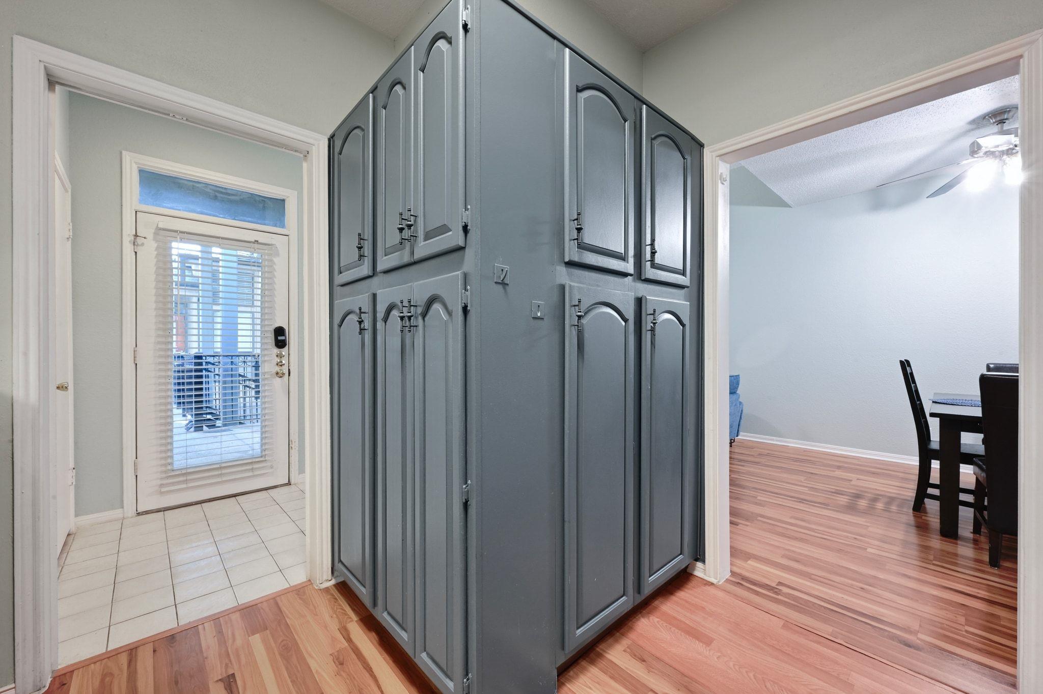 1910 Robbins PL # 303