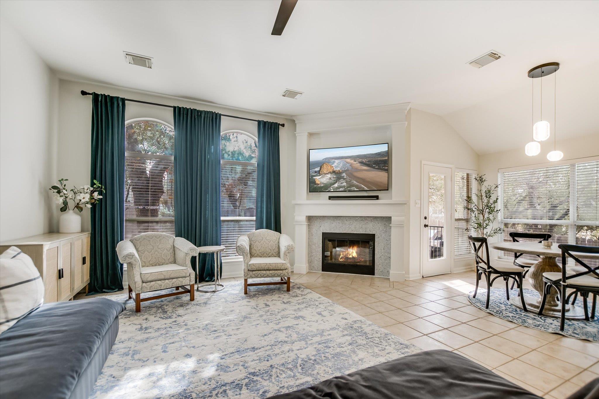 3918 Canyon Glen Circle CIR