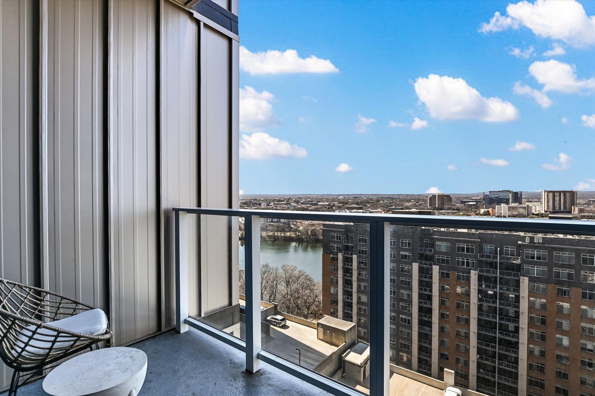 48 East Ave # 1711