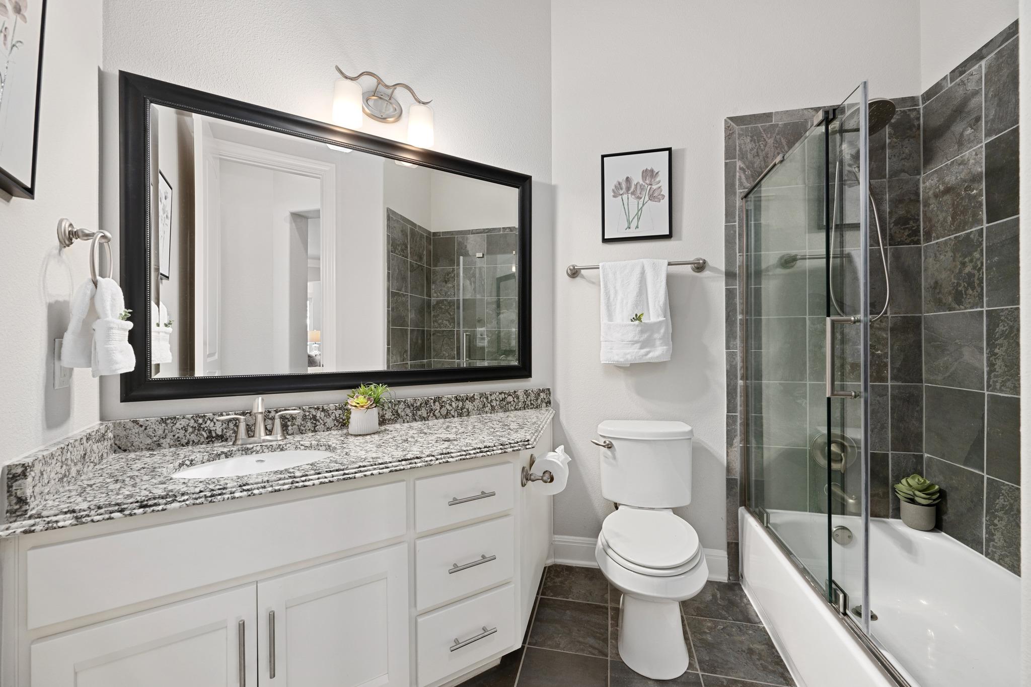 2210 University Club DR # 5A