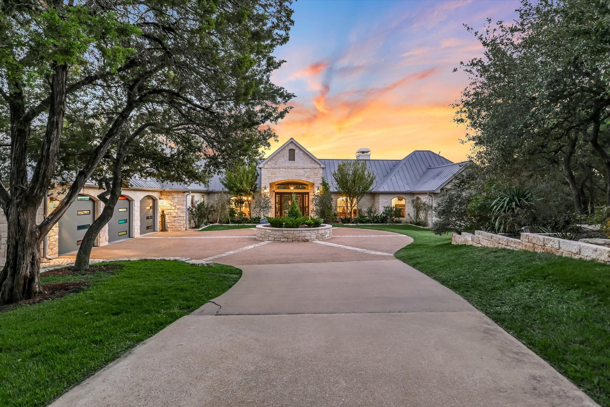 601 Crystal Creek DR