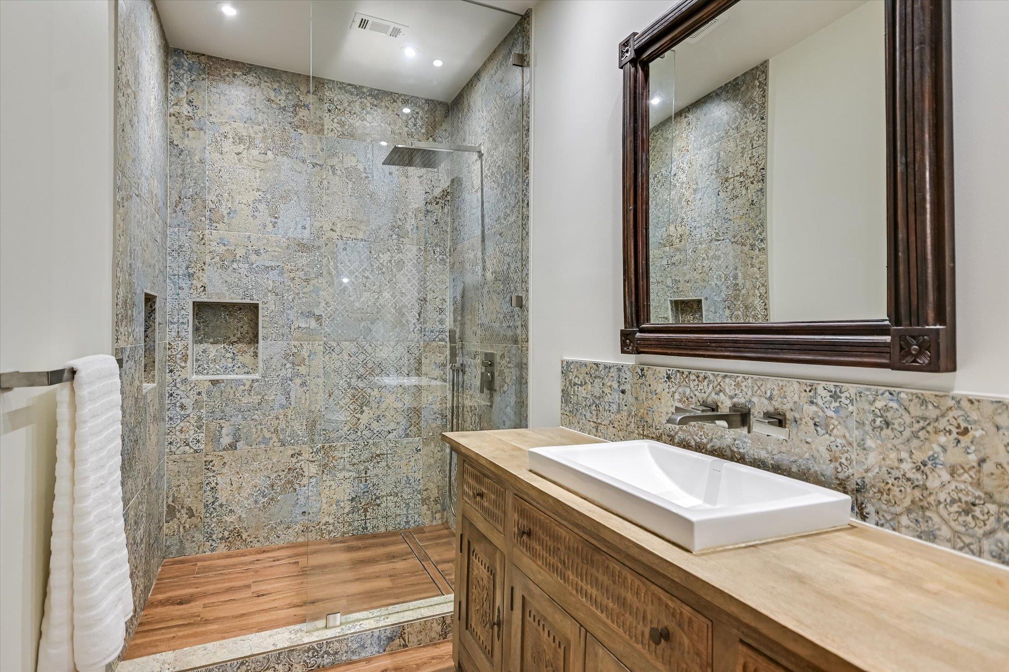 601 Crystal Creek DR