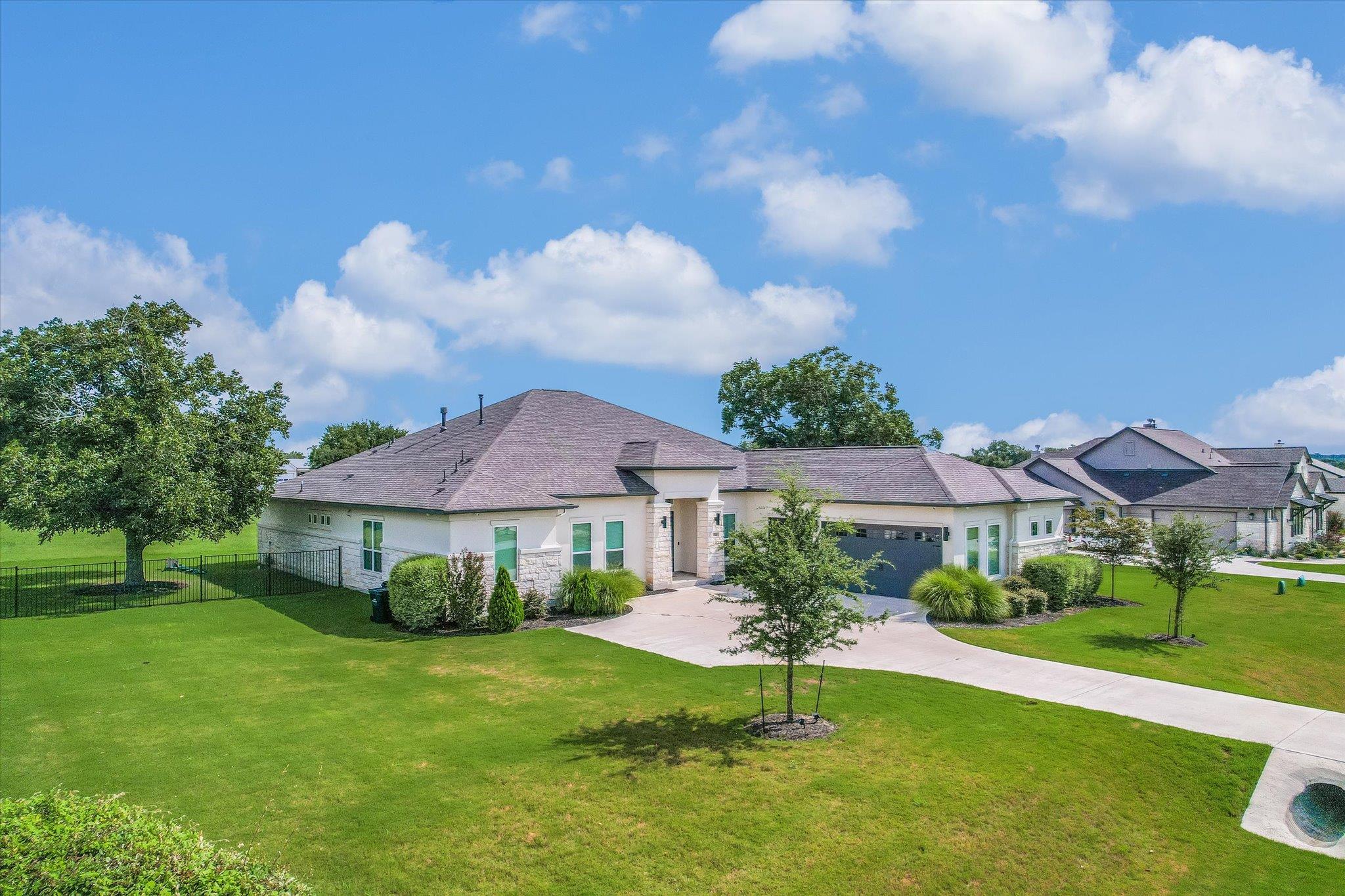 1114 Woodpark LN