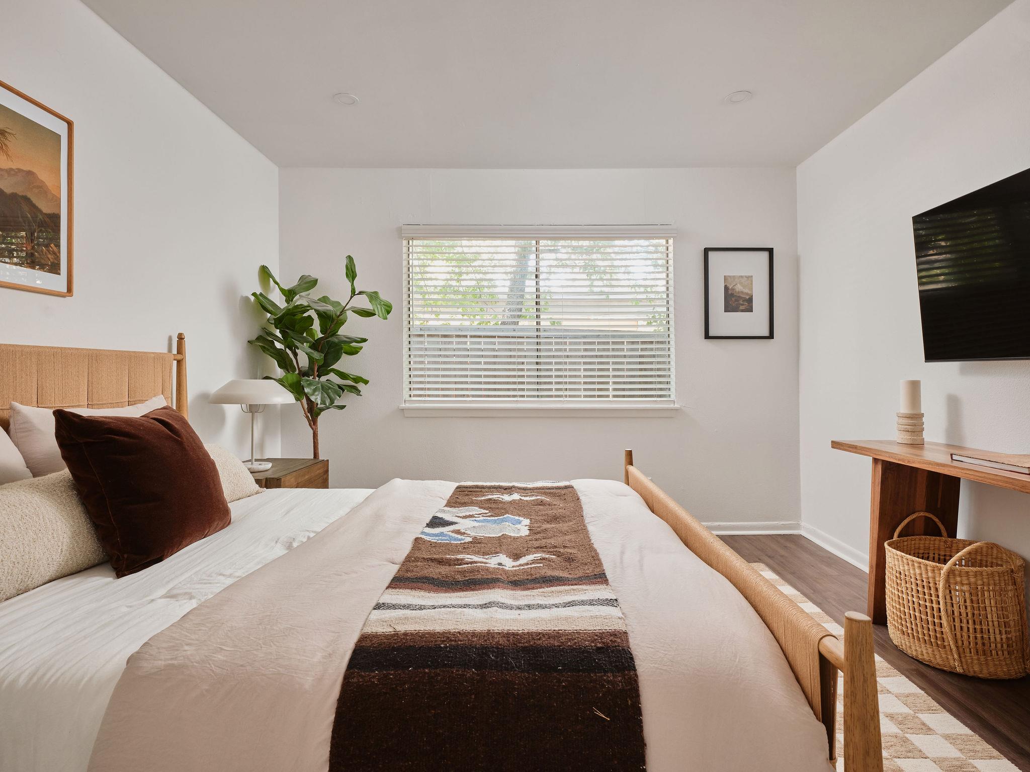 5212 Woodrow Ave # C Unit: A, B & C