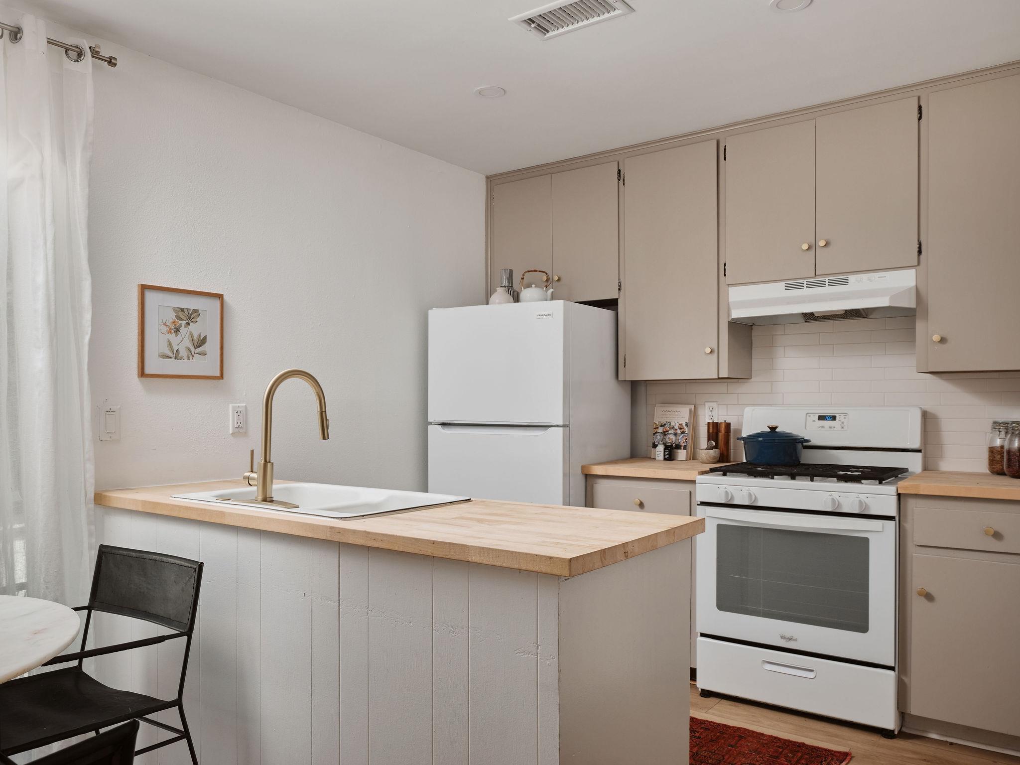 5212 Woodrow Ave # C Unit: A, B & C