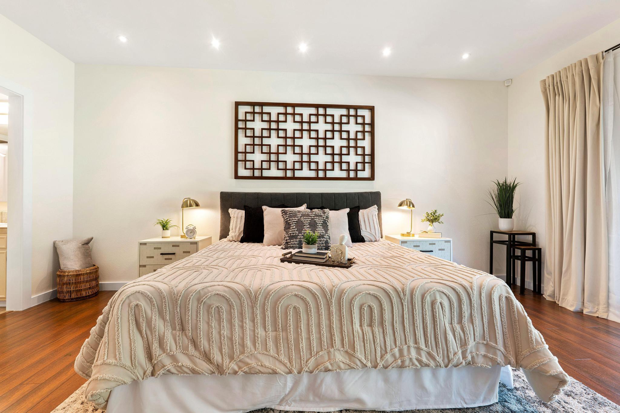 9105 Balcones Club DR
