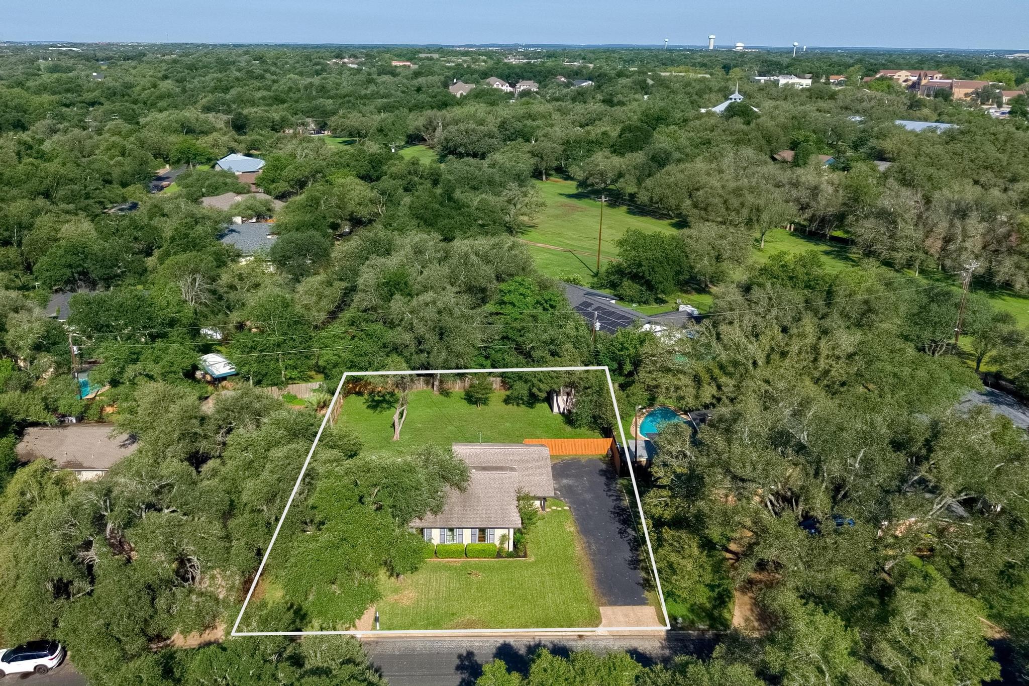 9105 Balcones Club DR