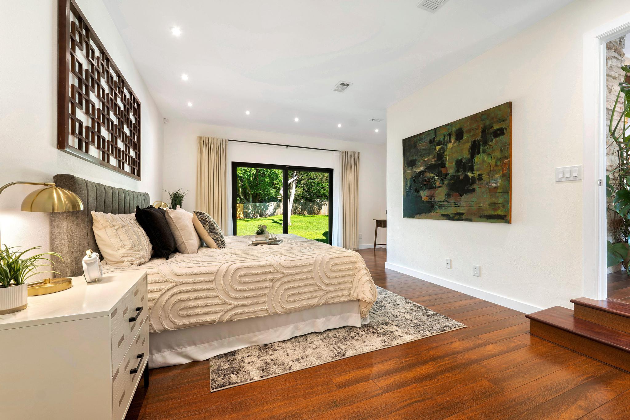 9105 Balcones Club DR