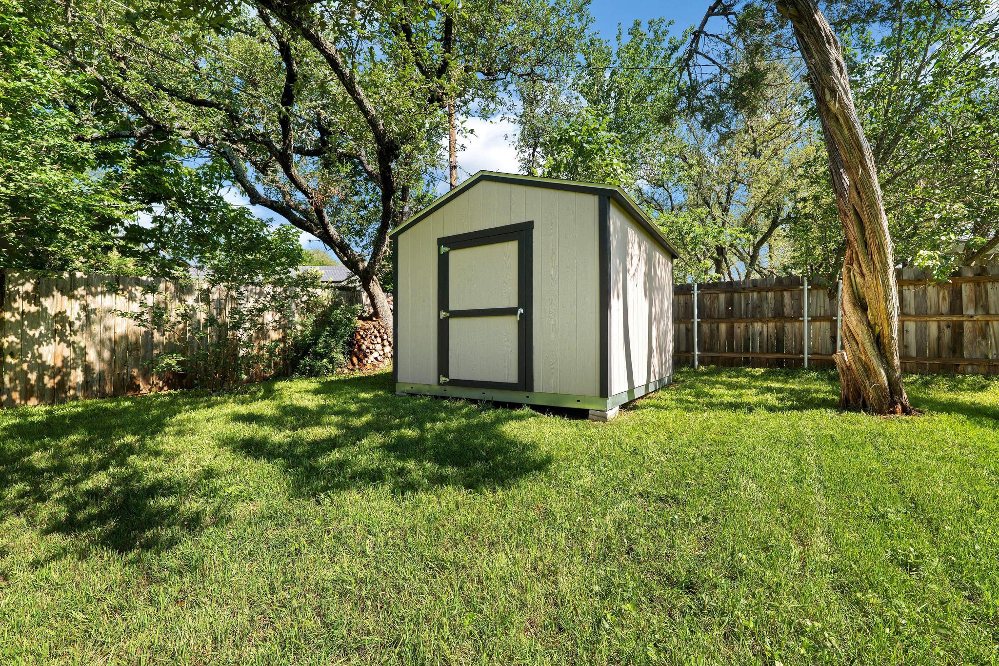 9105 Balcones Club DR