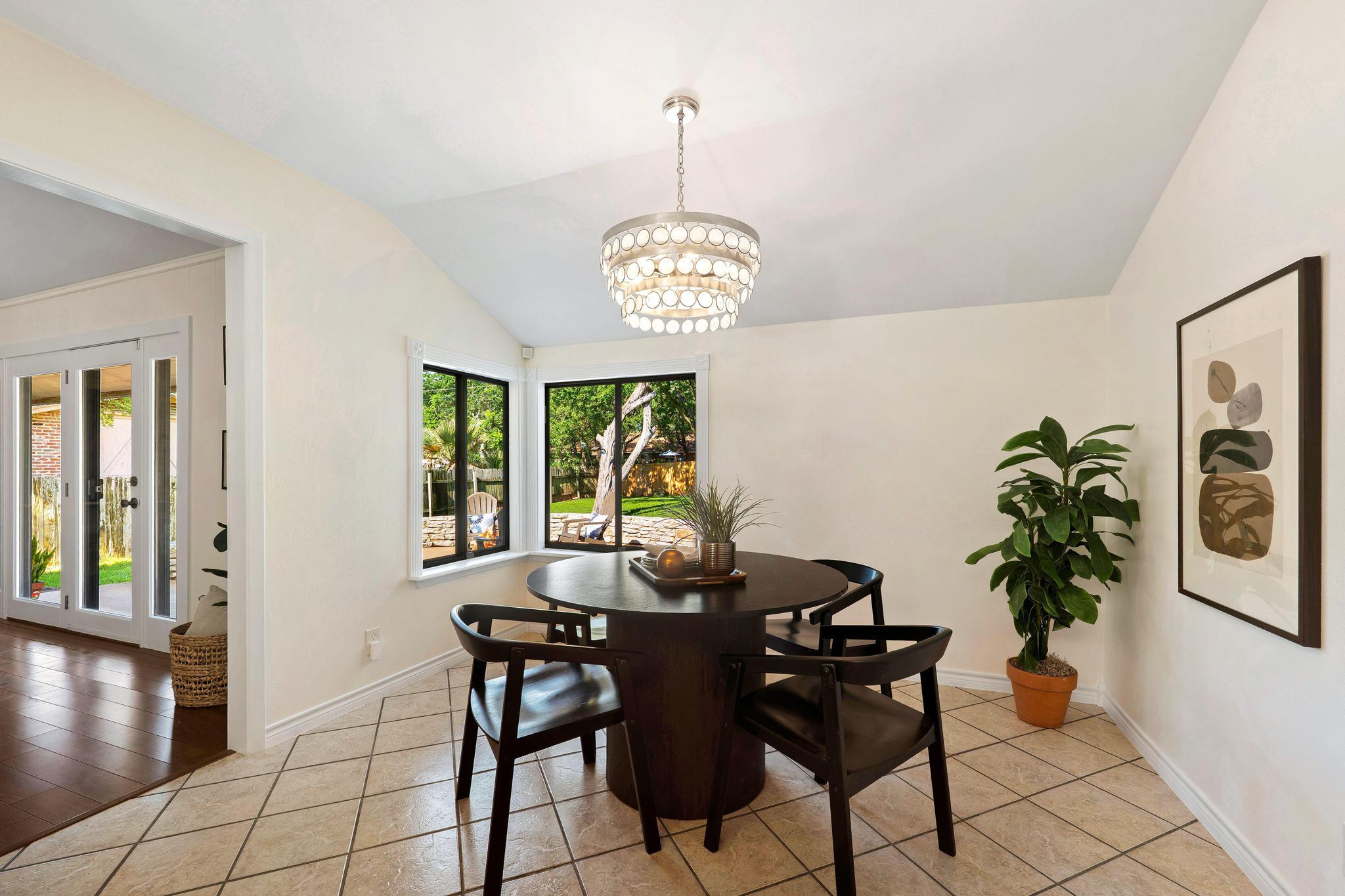 9105 Balcones Club DR