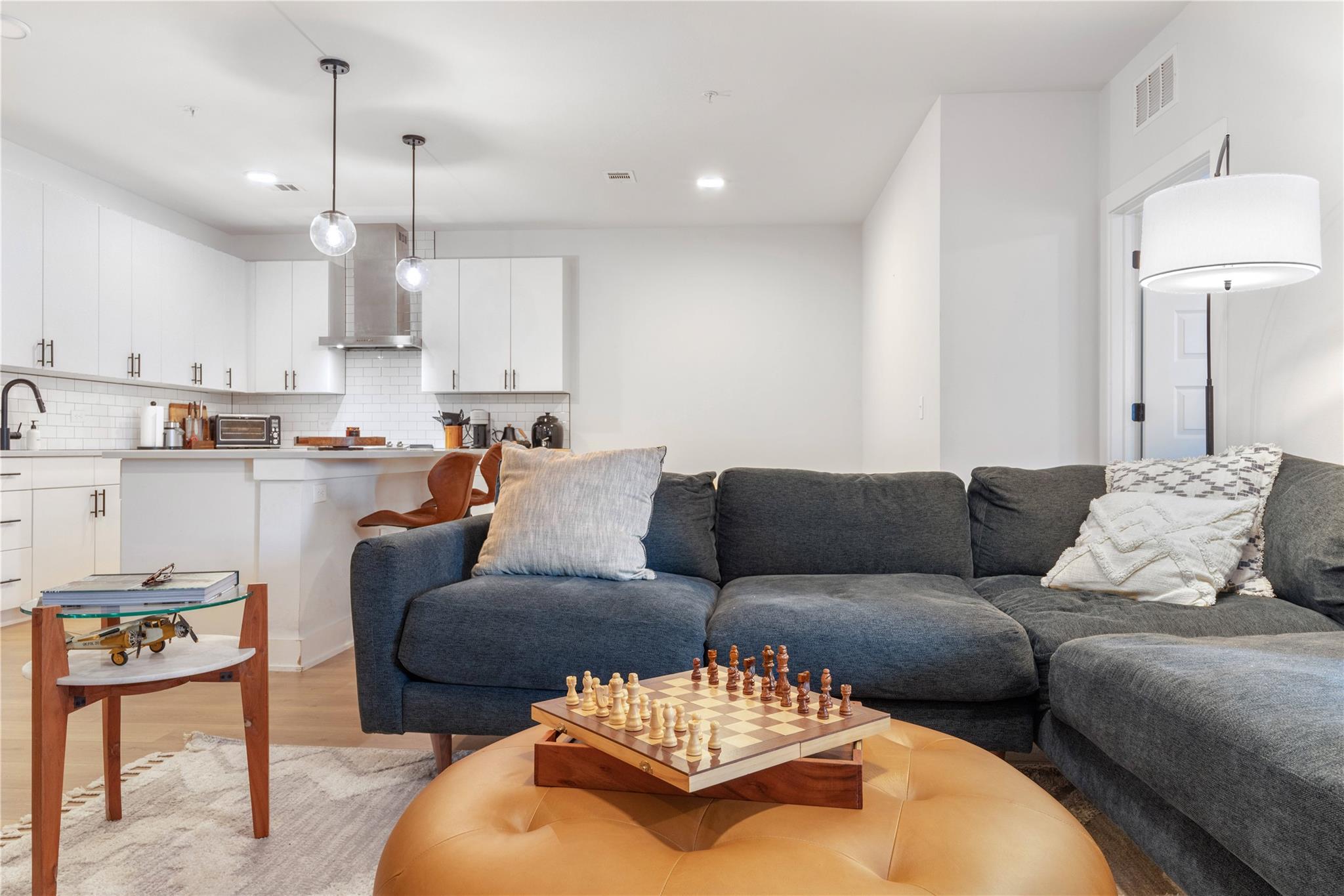 3101 Govalle Ave # 206