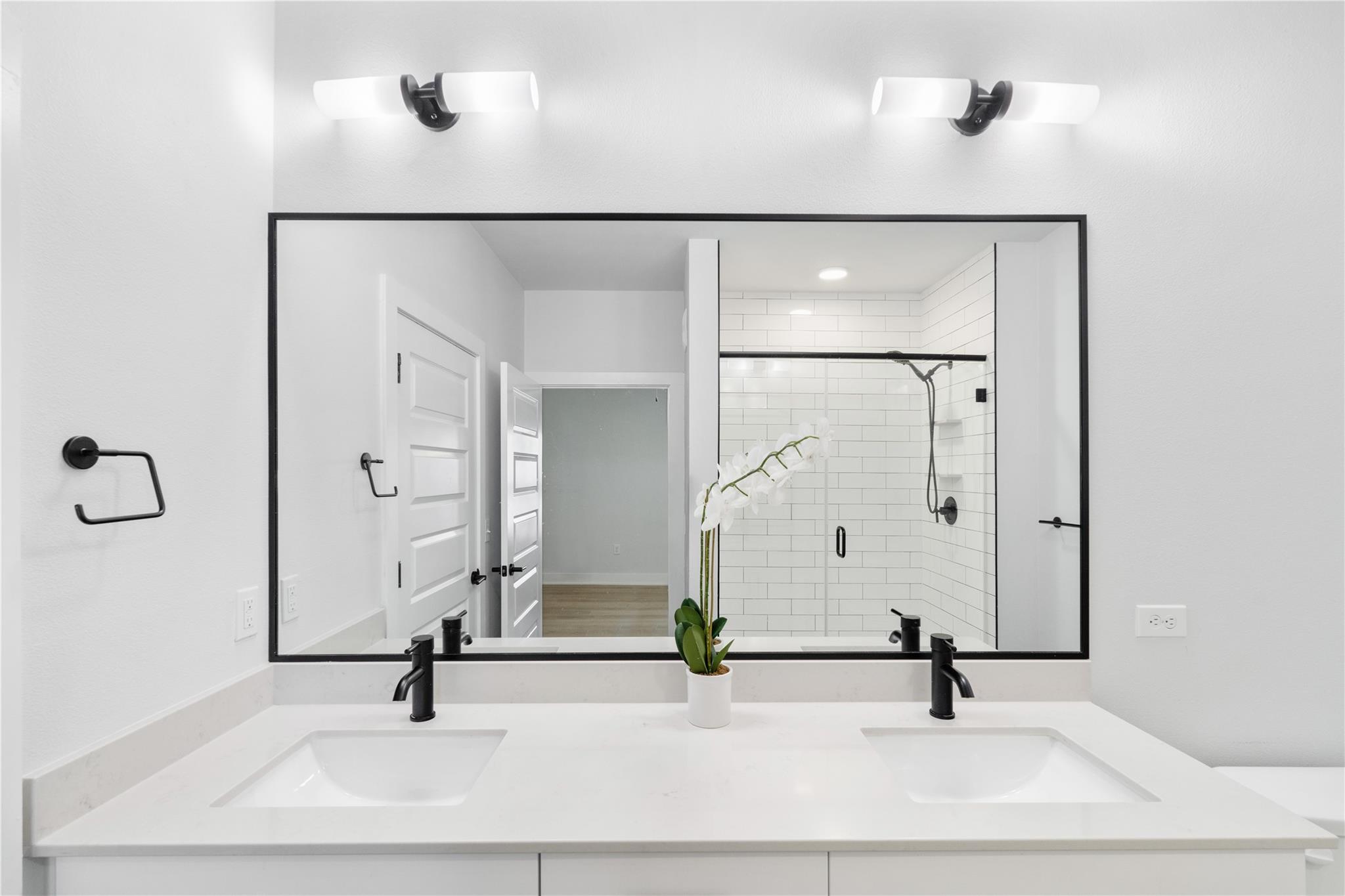 3101 Govalle Ave # 206