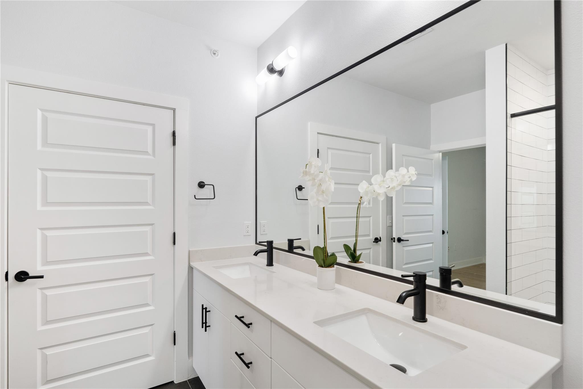 3101 Govalle Ave # 206