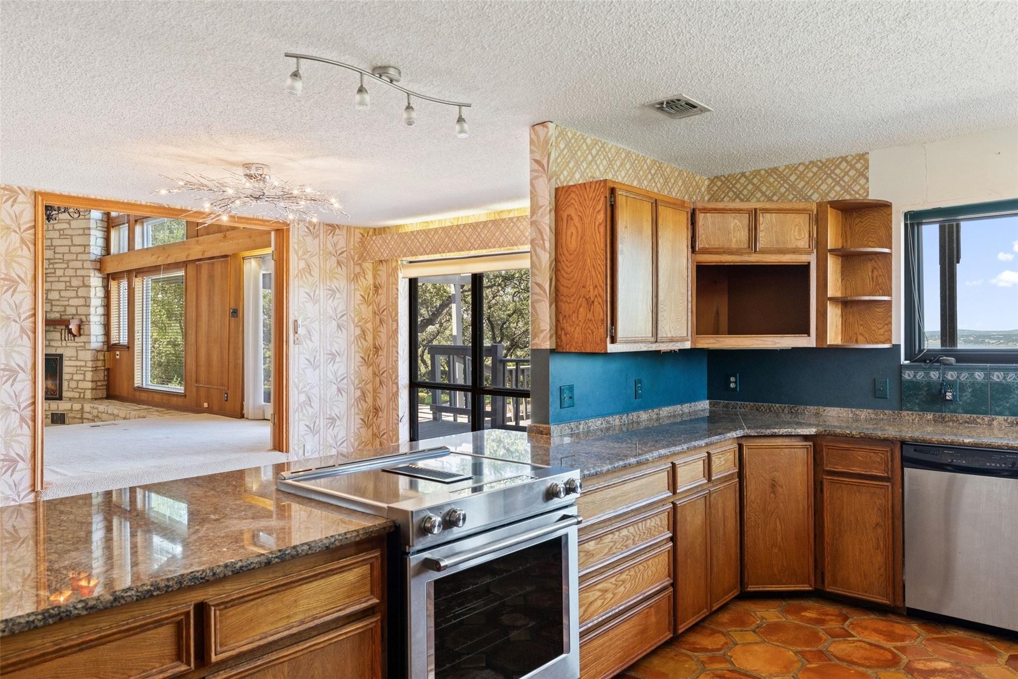 4005 Paloma CIR