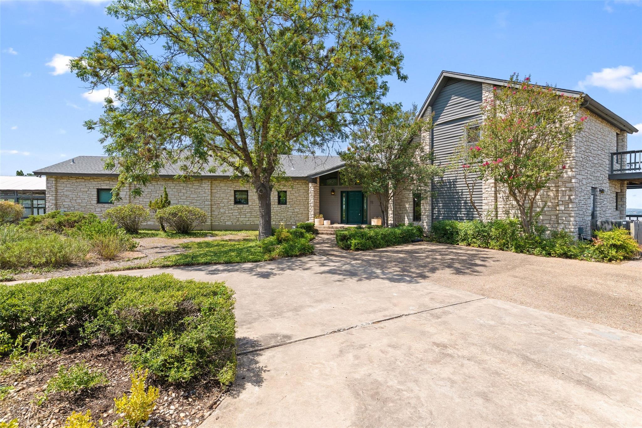 4005 Paloma CIR