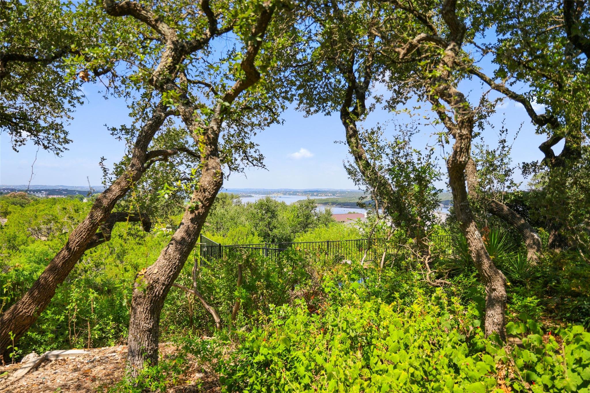 4005 Paloma CIR