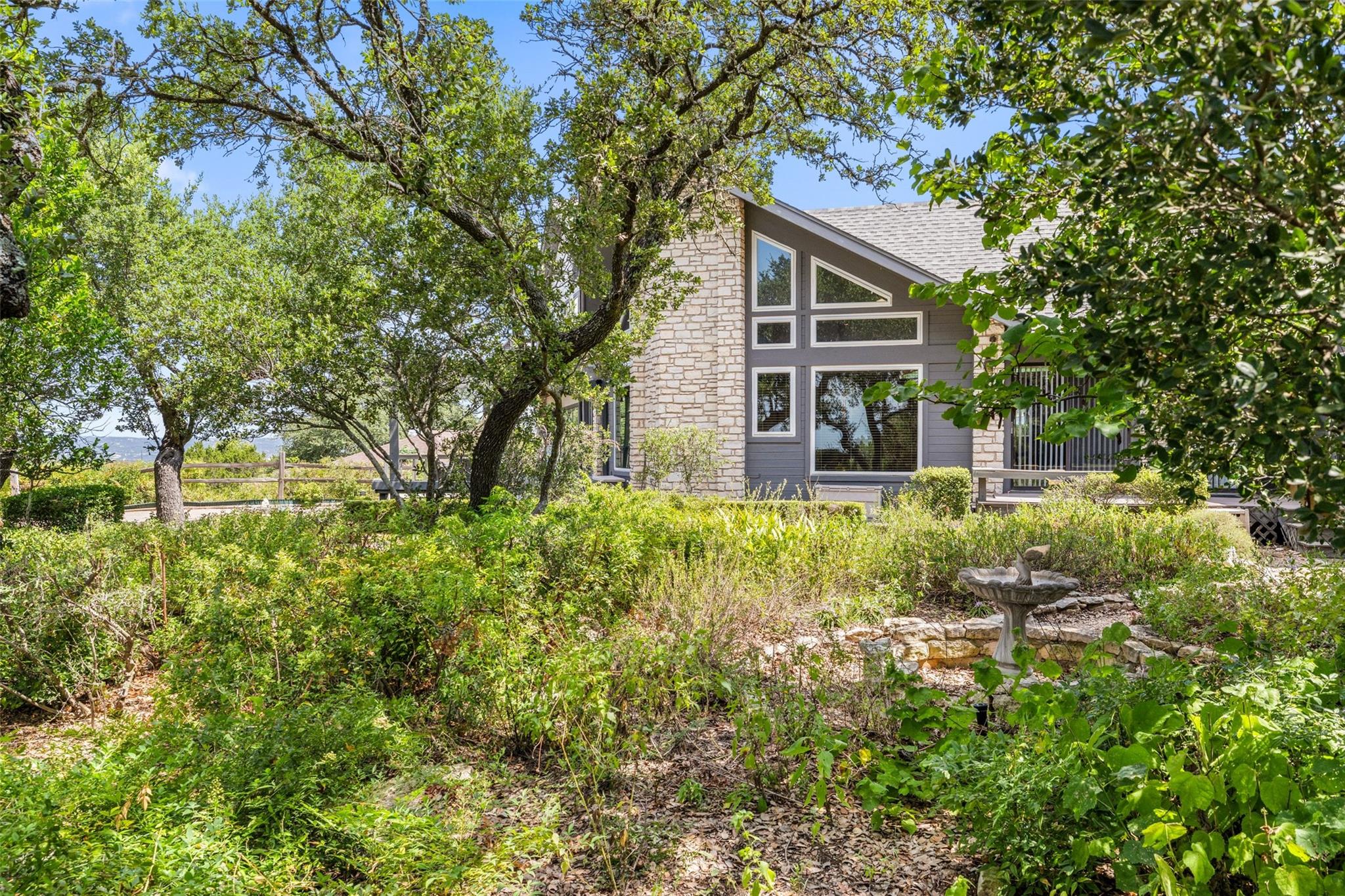 4005 Paloma CIR