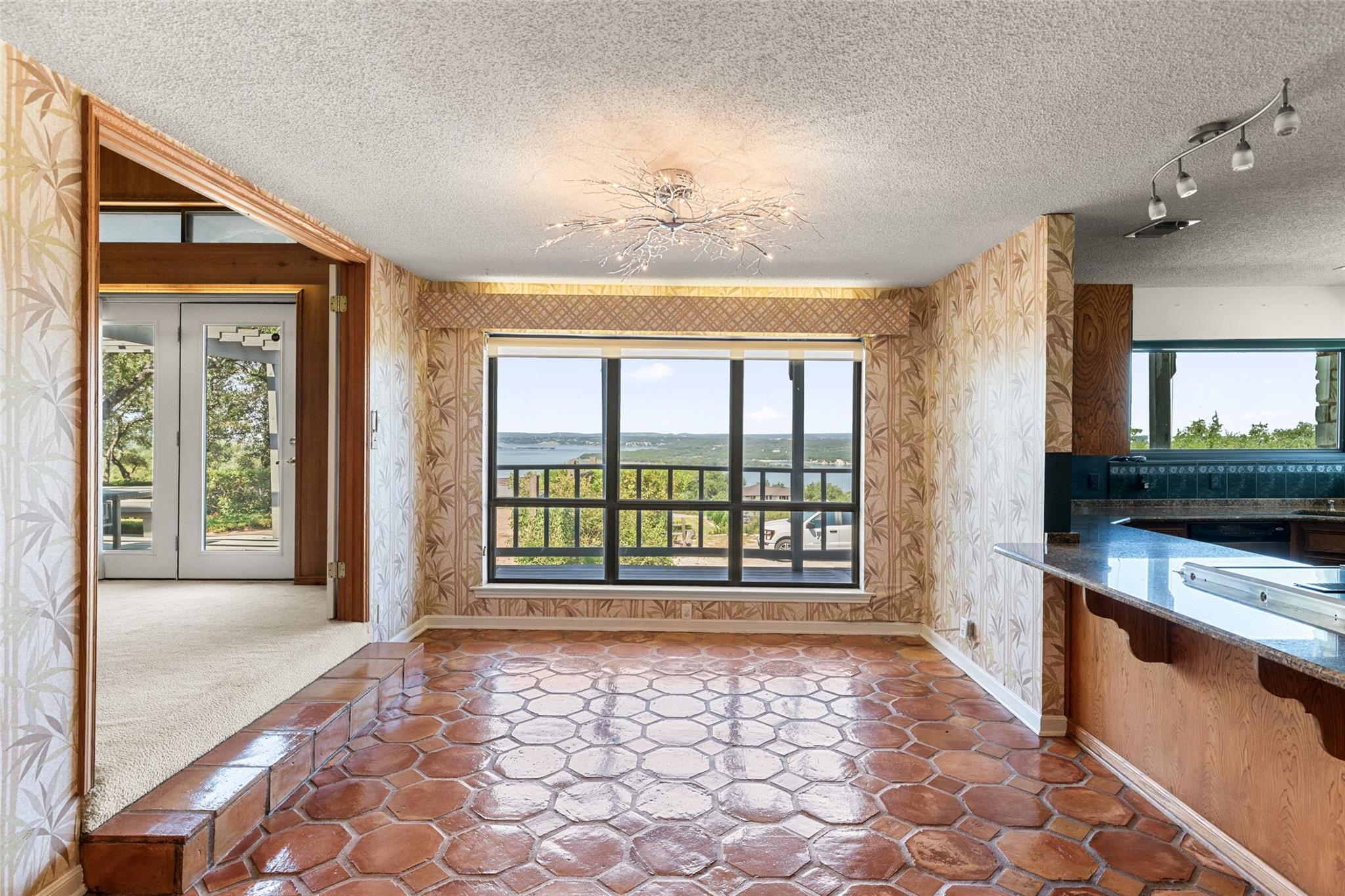 4005 Paloma CIR