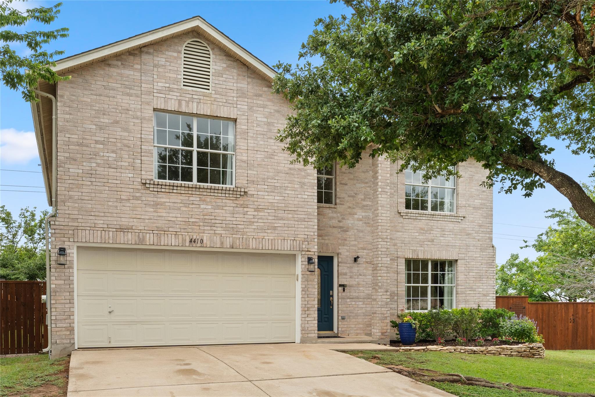 4410 Cisco Valley DR