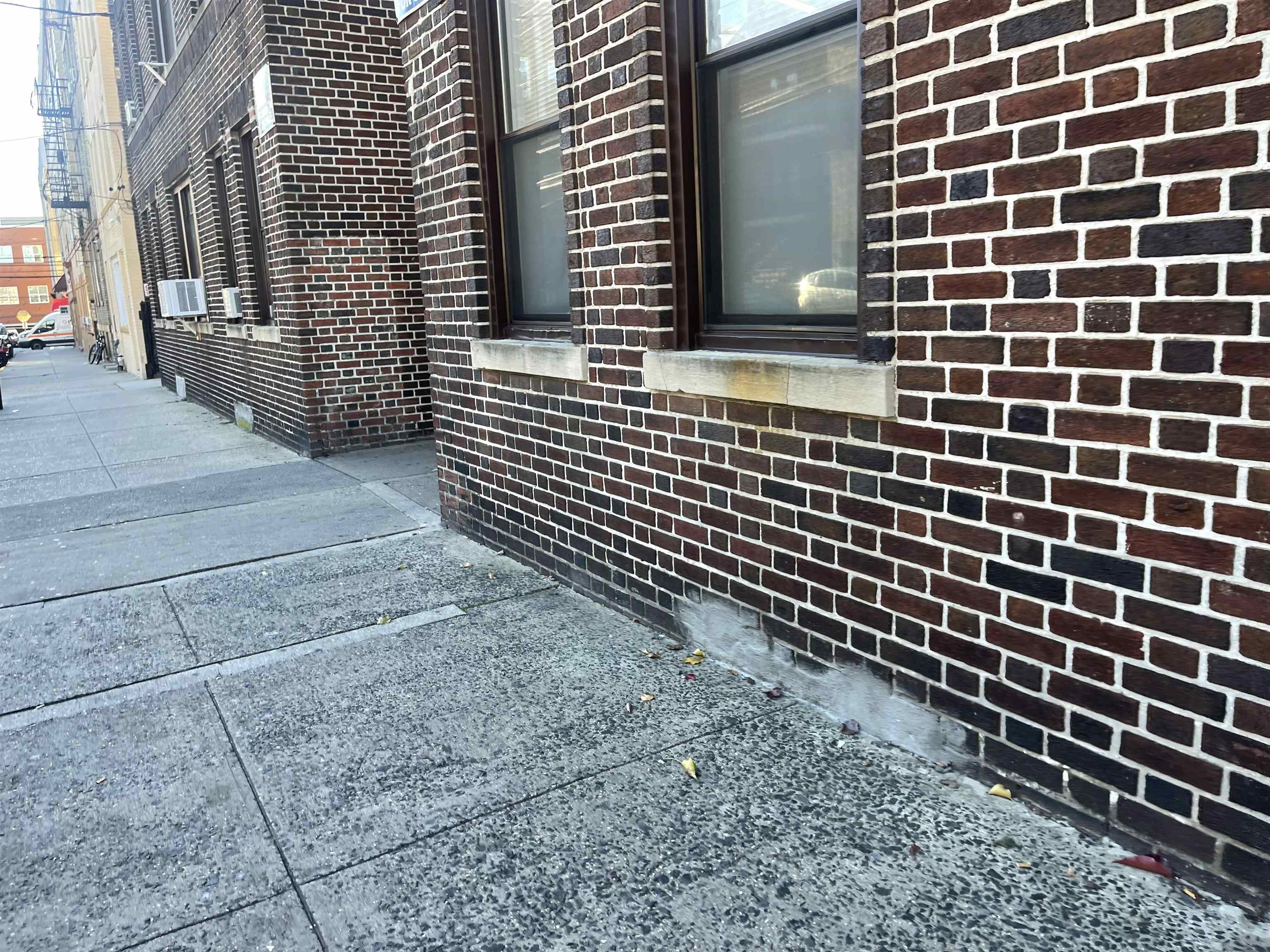 315 56TH ST Unit: E8