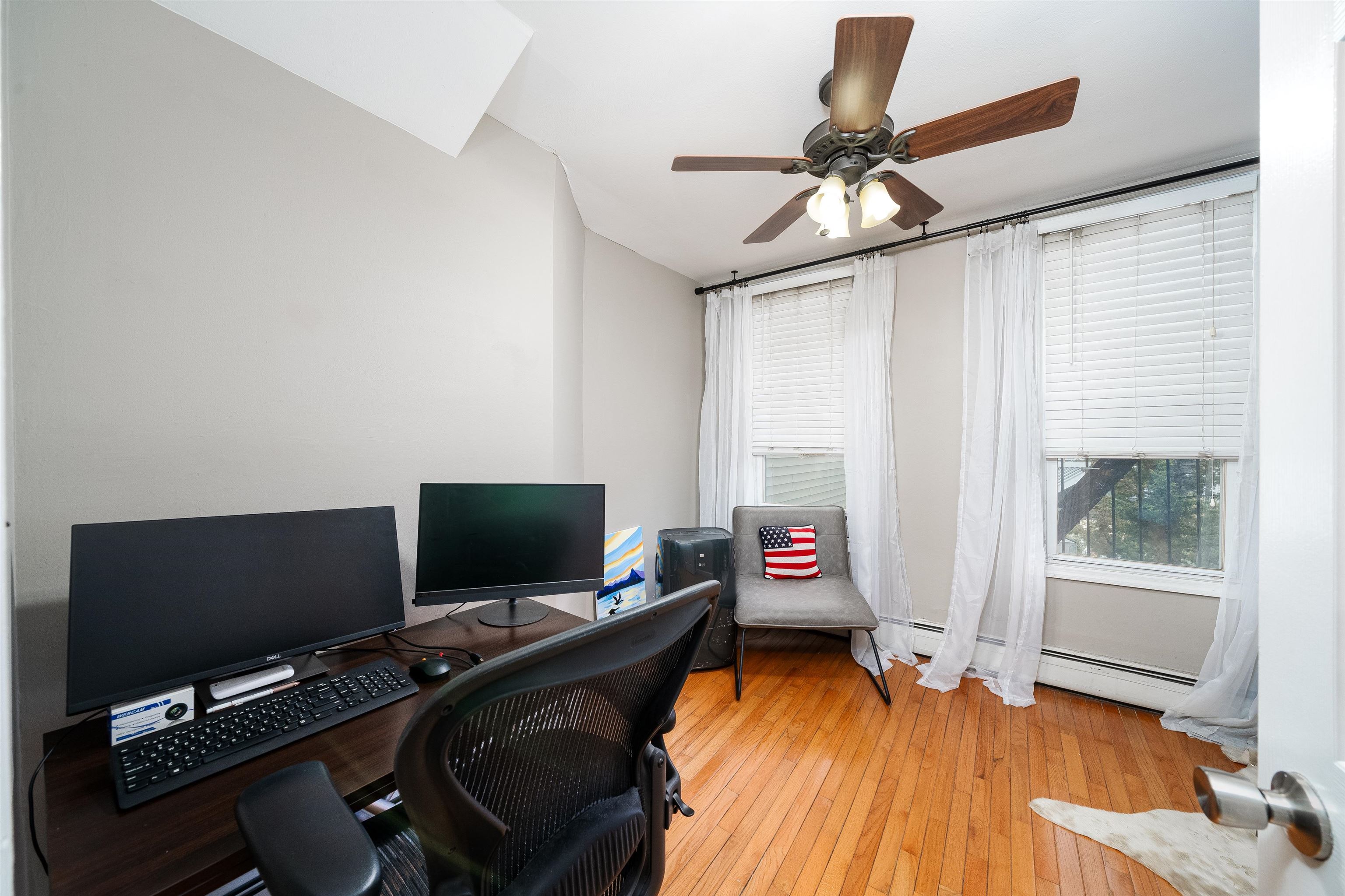 410 ADAMS ST Unit: 2L