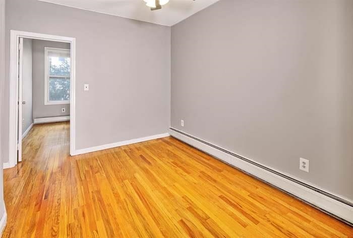 410 ADAMS ST Unit: 2L