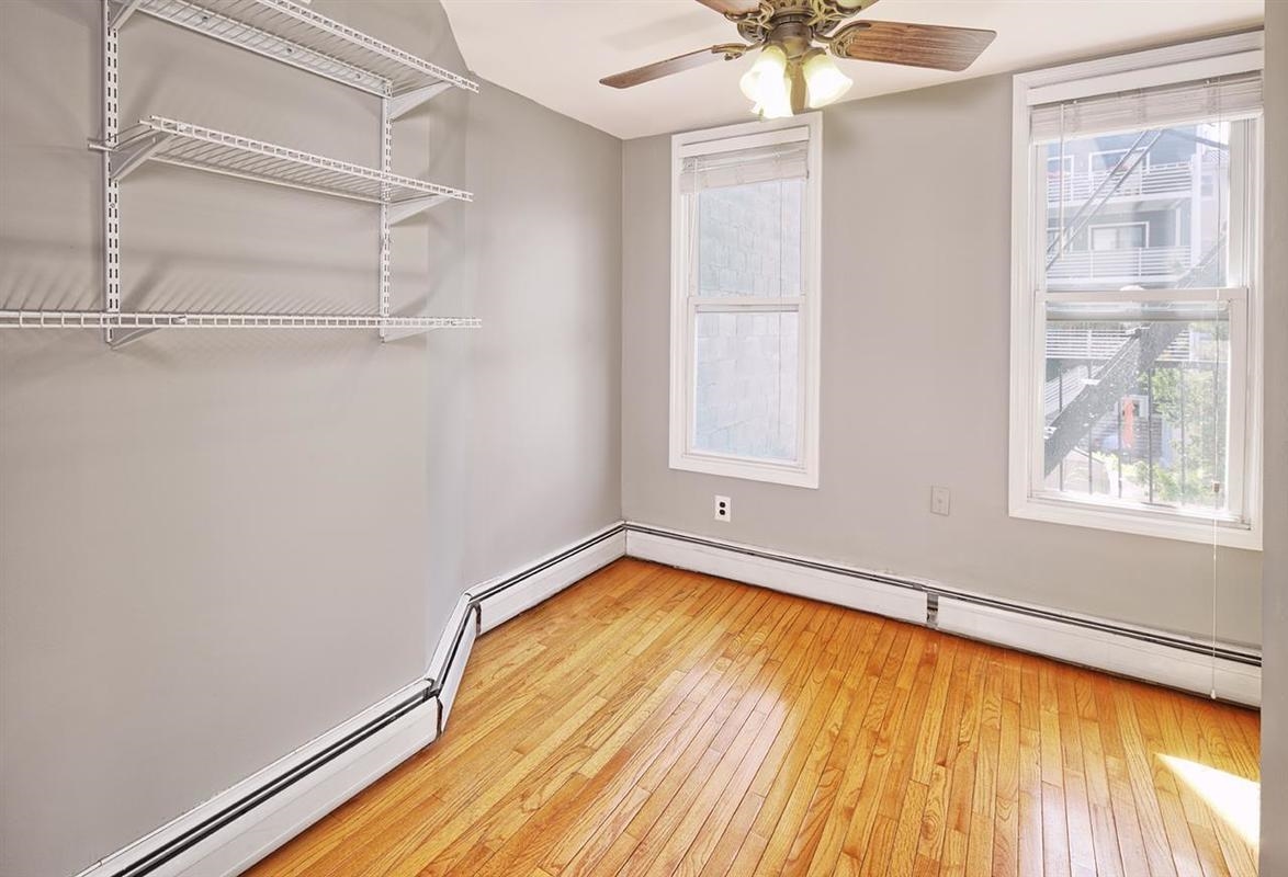 410 ADAMS ST Unit: 2L