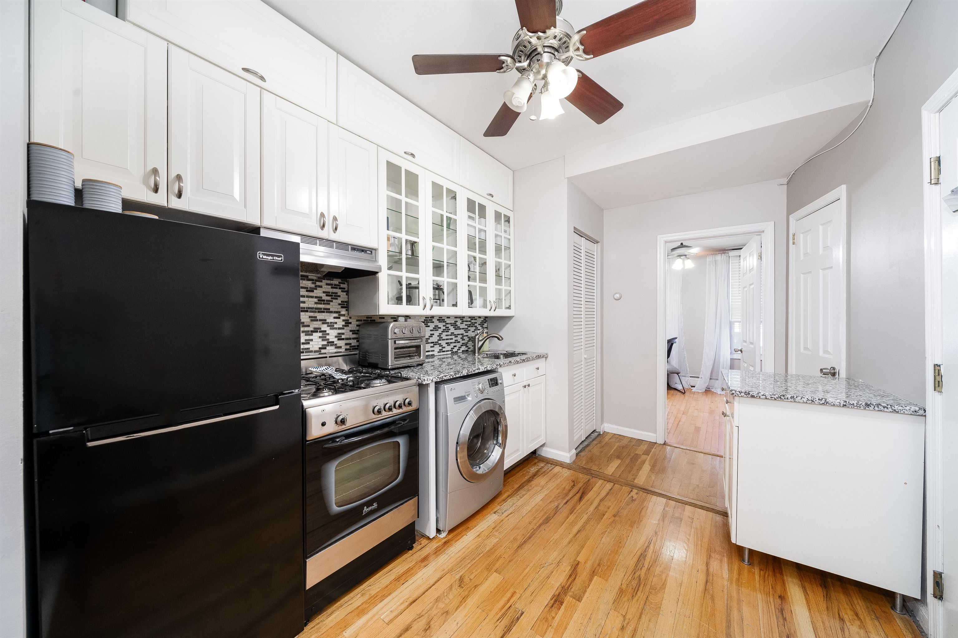 410 ADAMS ST Unit: 2L