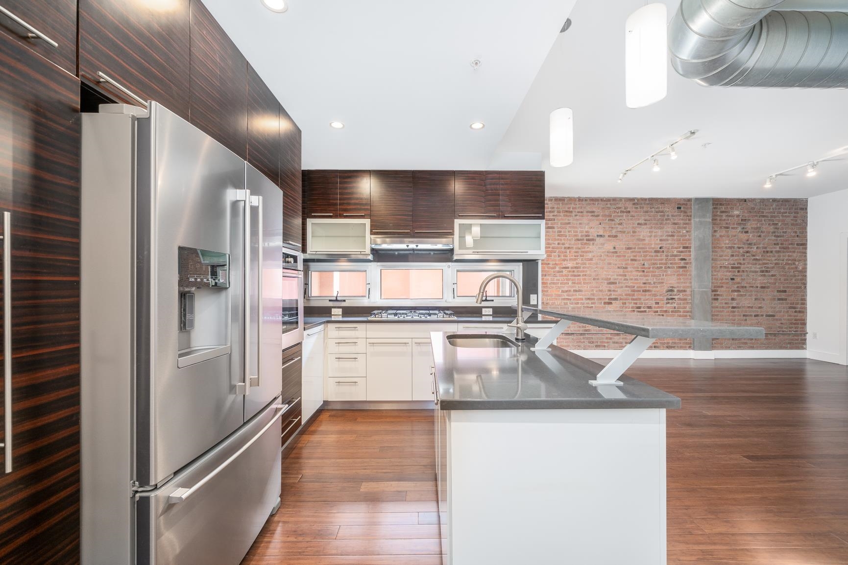 650 MONTGOMERY ST Unit: 306