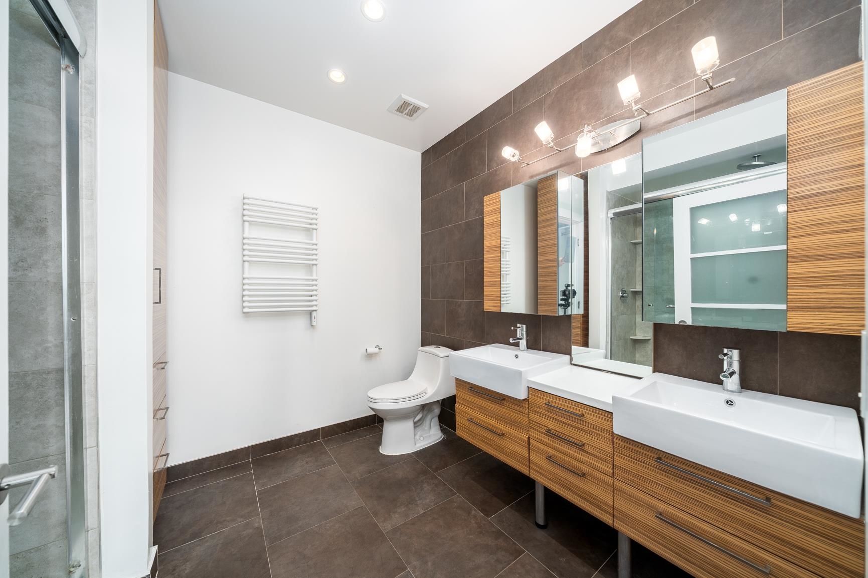 650 MONTGOMERY ST Unit: 306