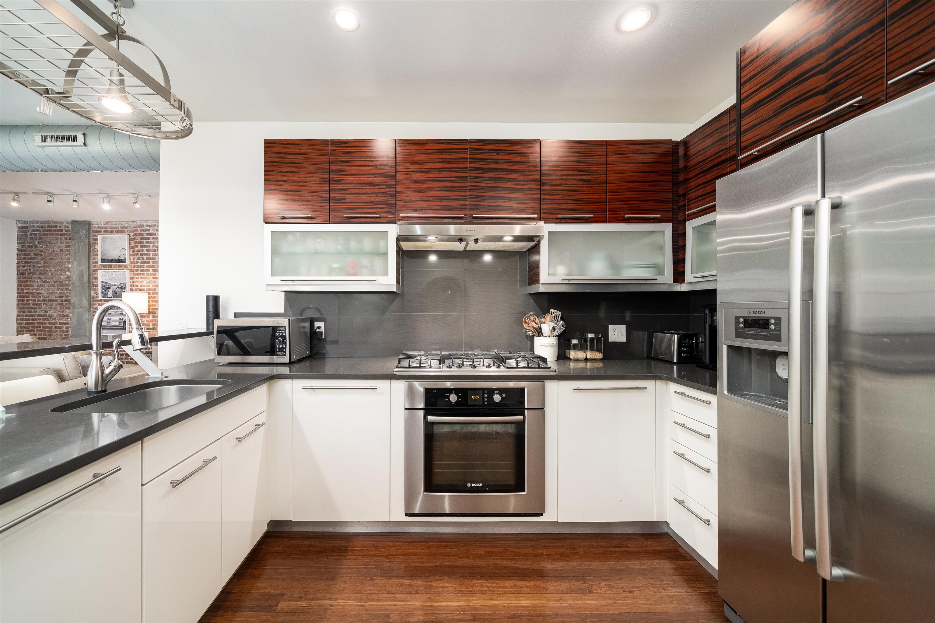 650 MONTGOMERY ST Unit: 304