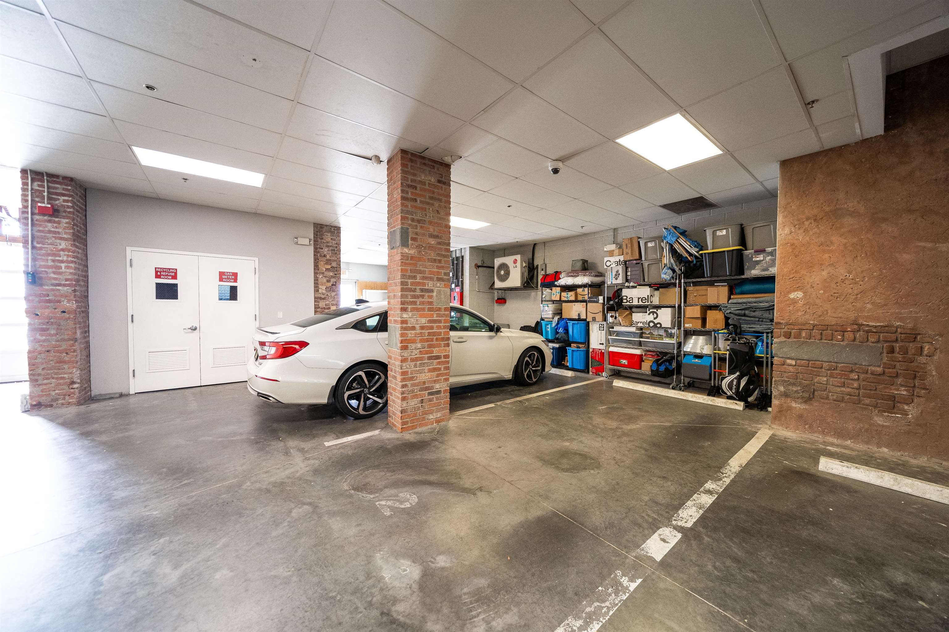 650 MONTGOMERY ST Unit: 304