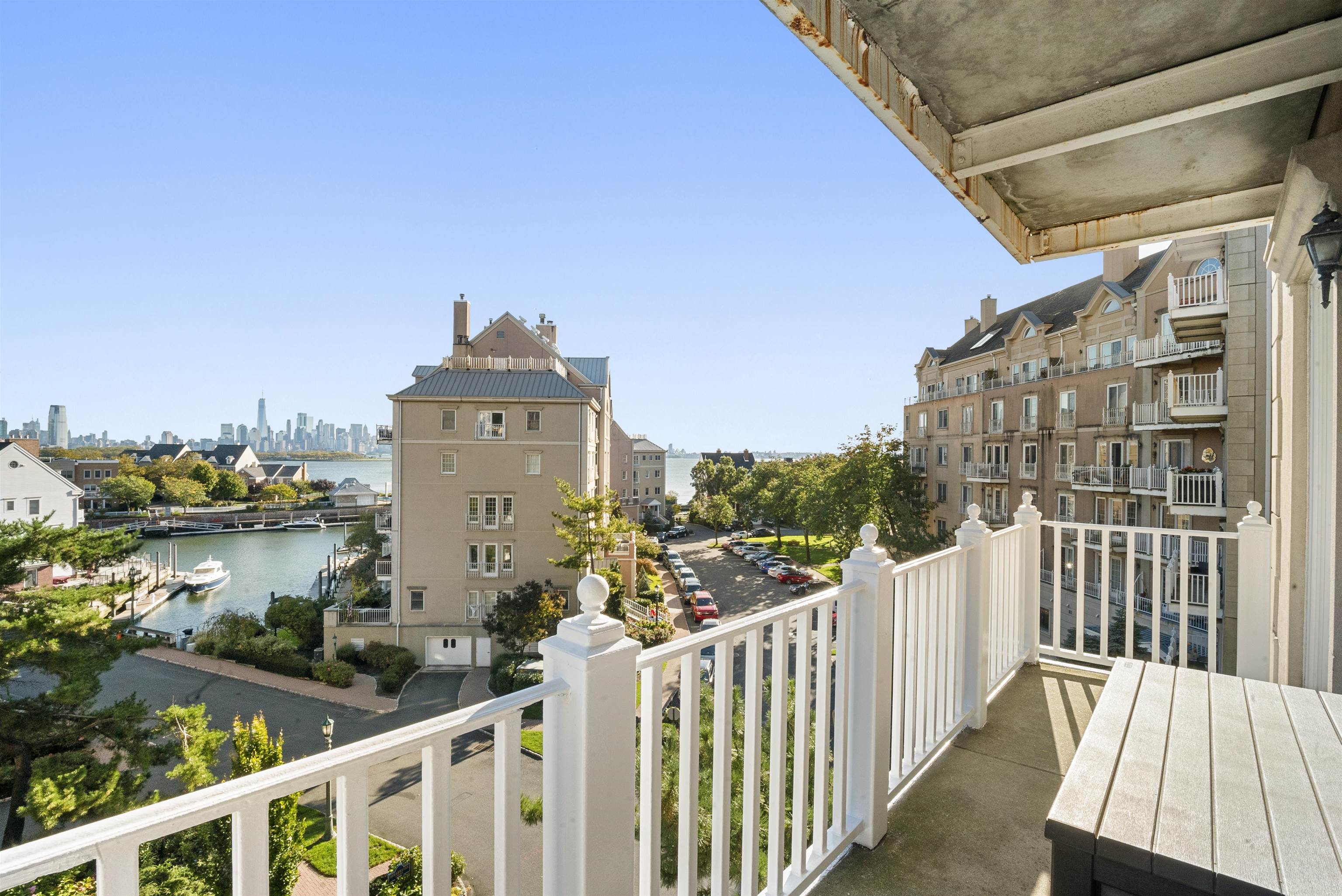 100 SHEARWATER CT EAST Unit: 45