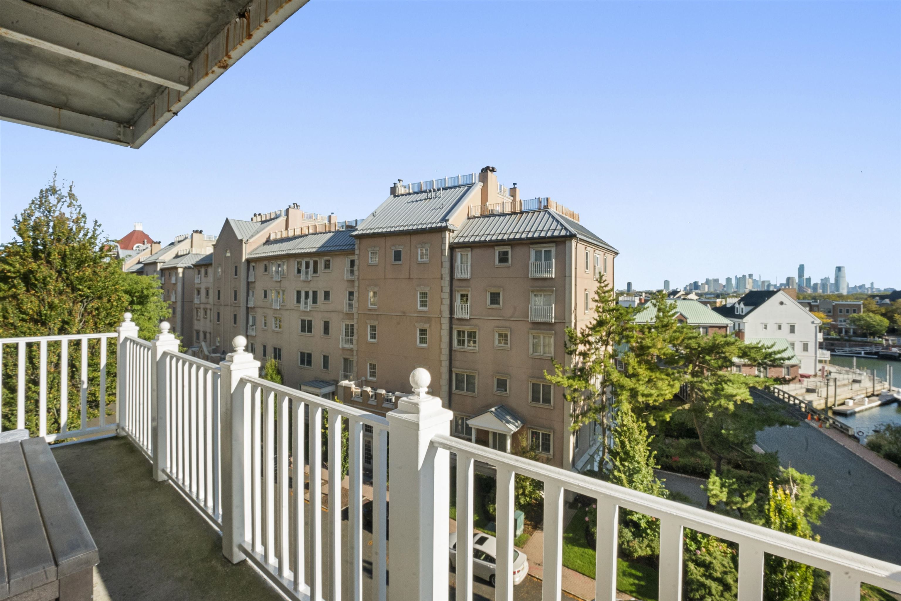 100 SHEARWATER CT EAST Unit: 45