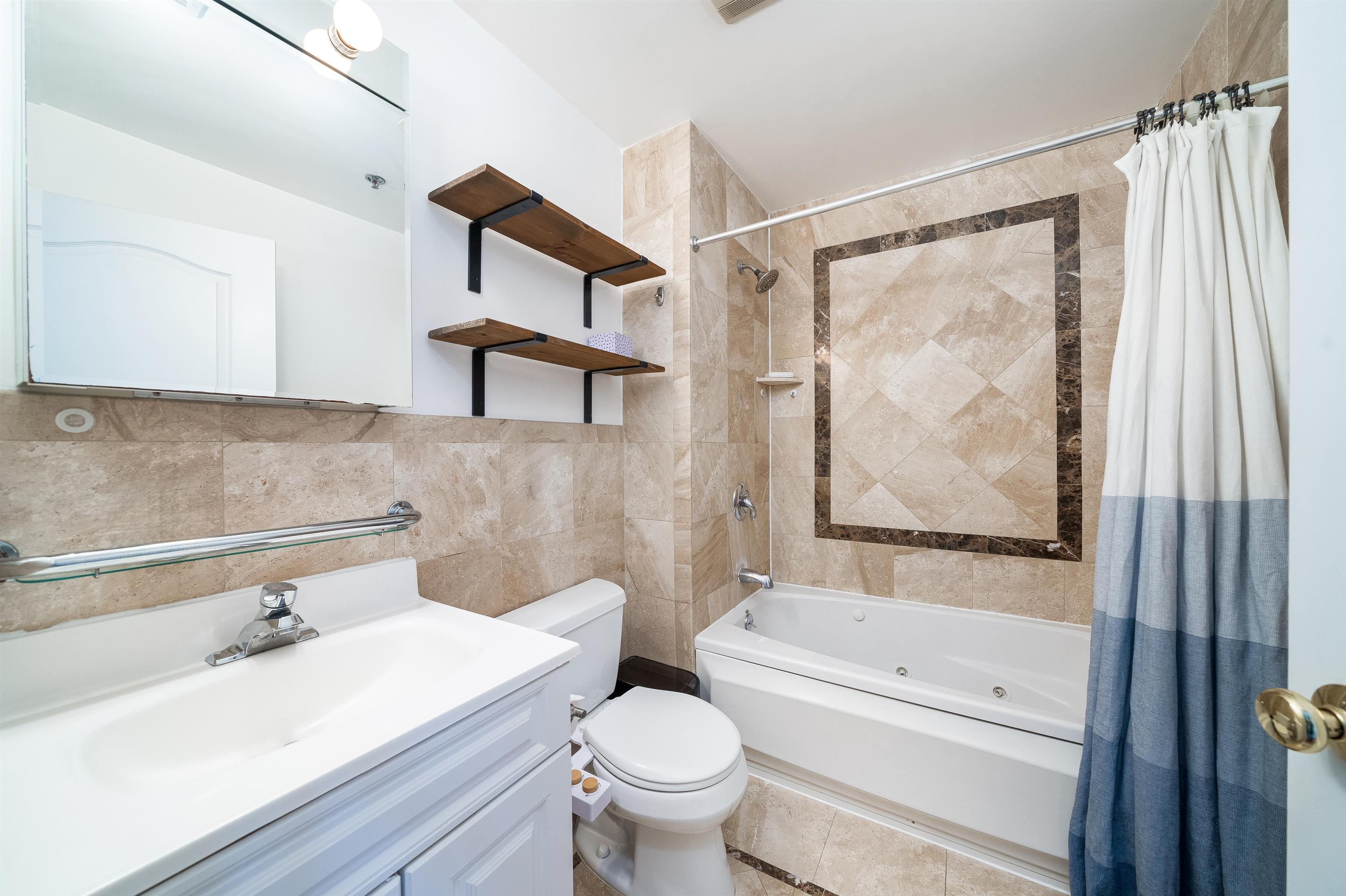 610 MONROE ST Unit: B