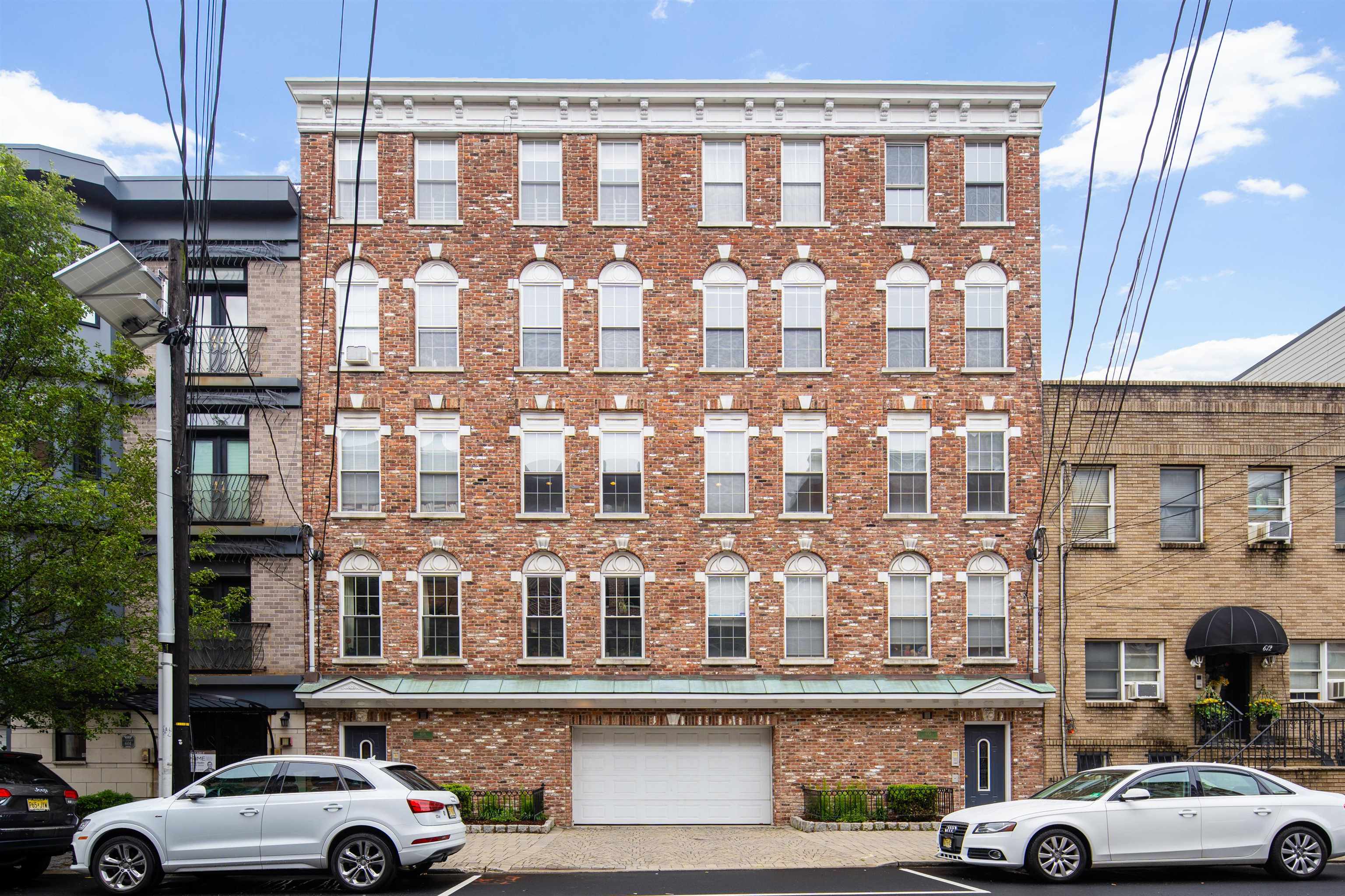 610 MONROE ST Unit: B