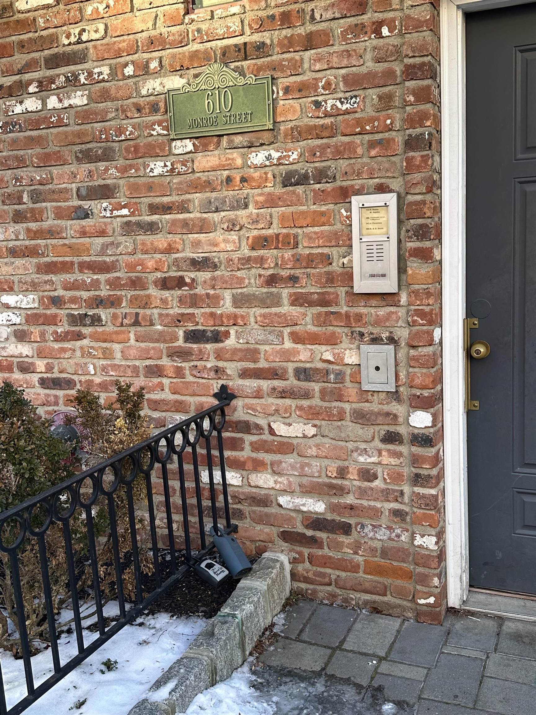 610 MONROE ST Unit: B