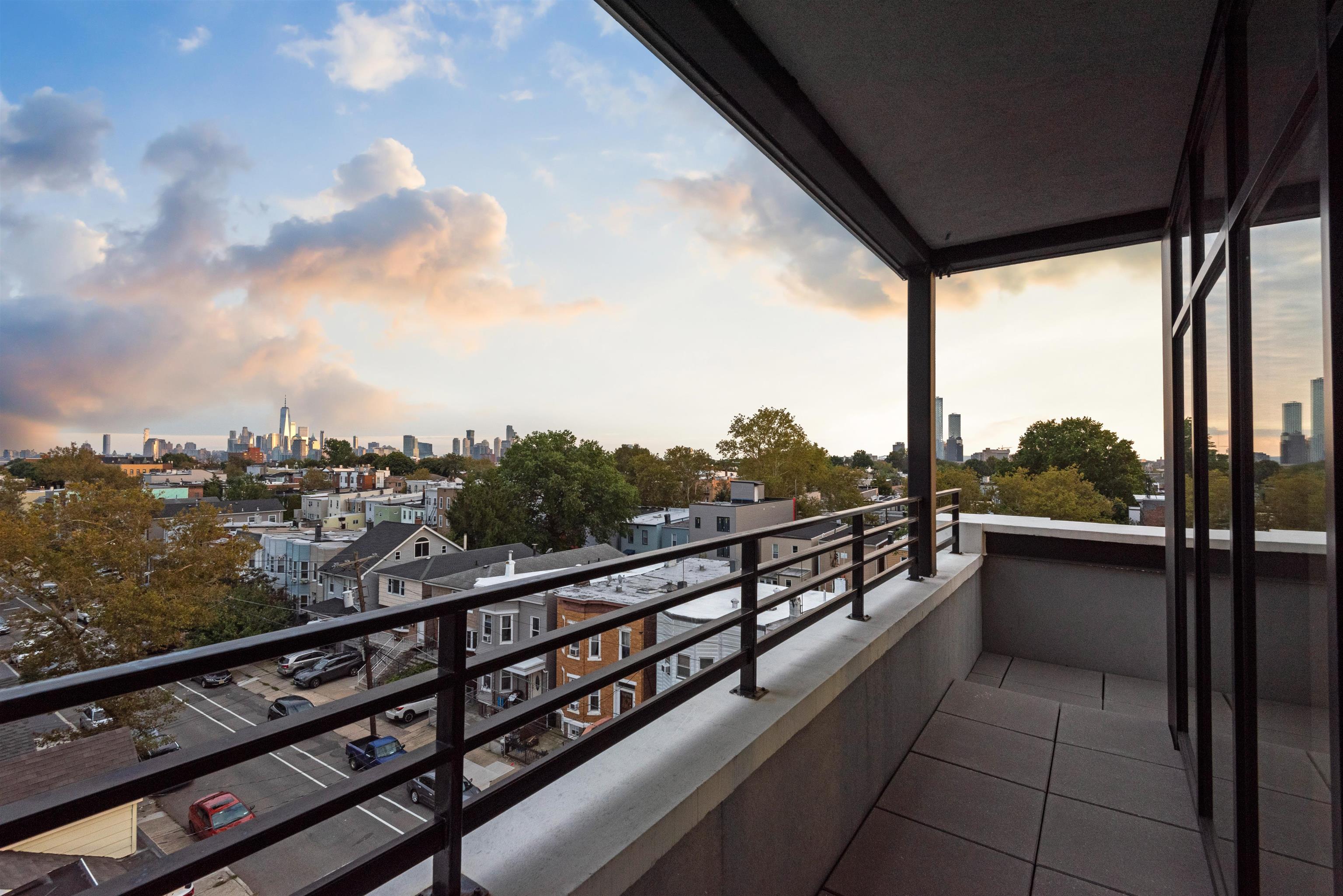 3464 KENNEDY BLVD Unit: PH1