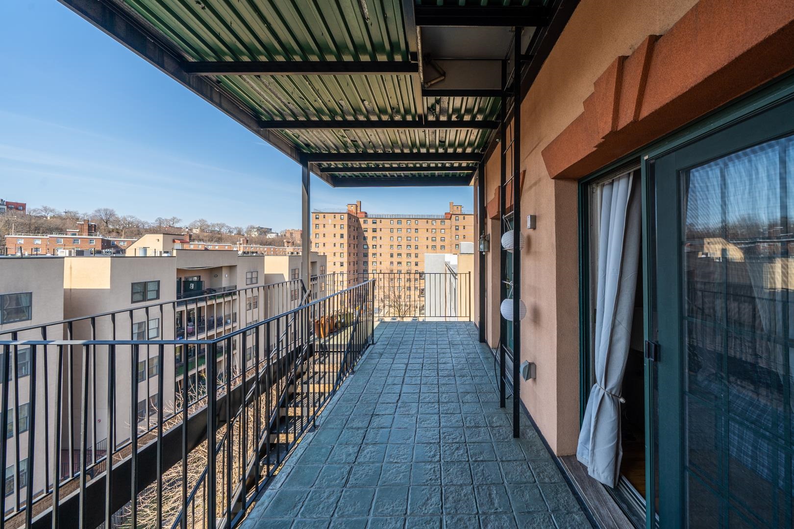 210 JACKSON ST Unit: 5