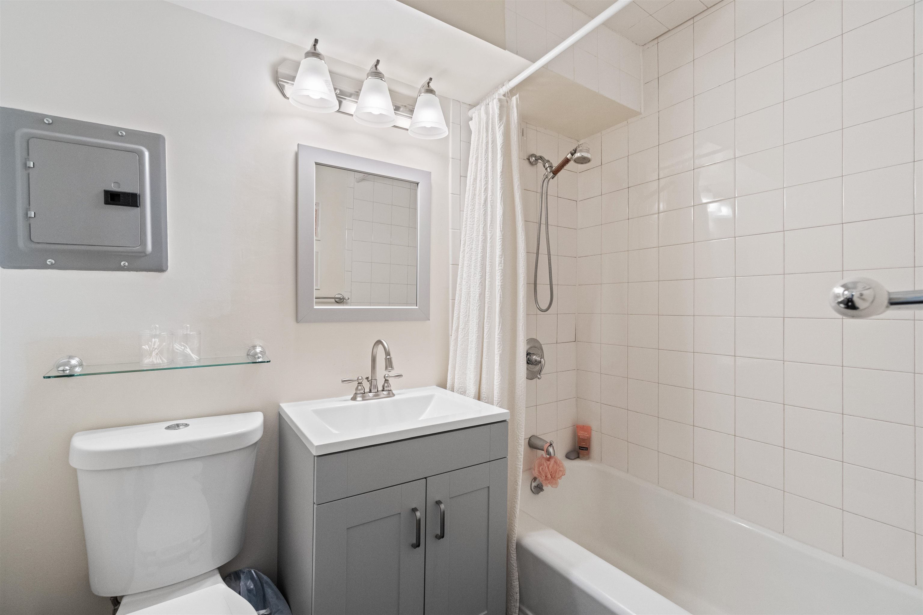 6515 BLVD EAST Unit: 4P