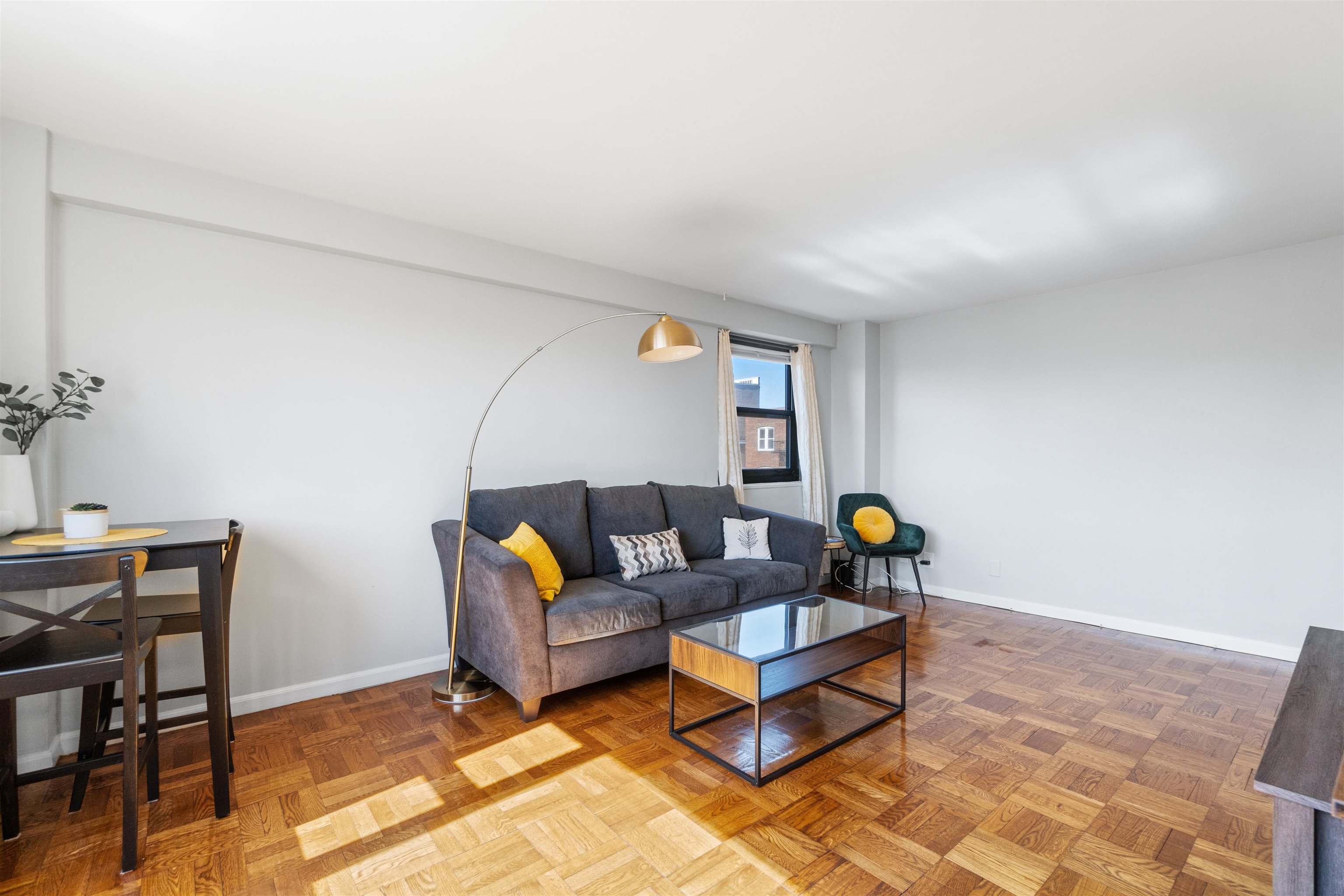 6515 BLVD EAST Unit: 4P