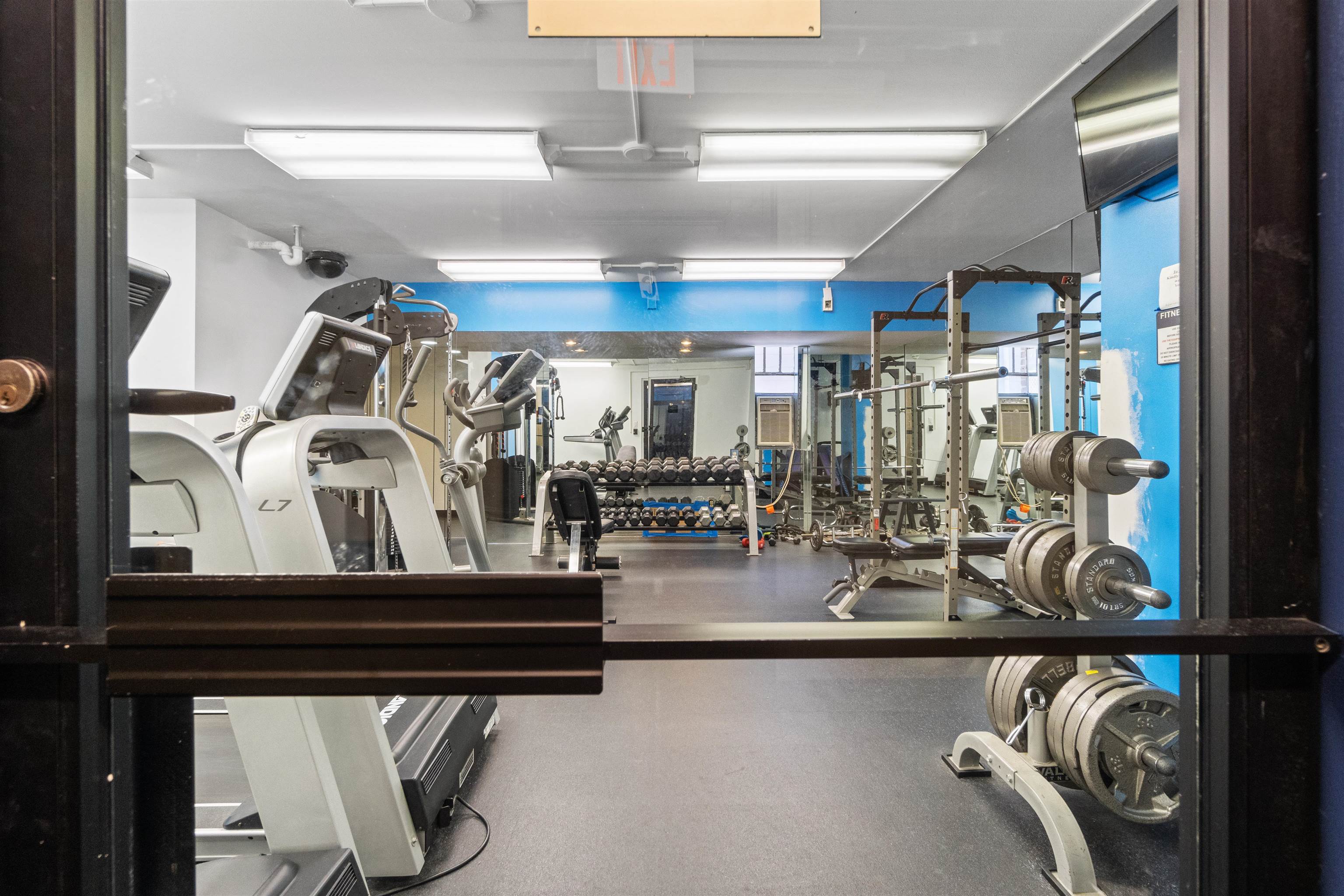 6515 BLVD EAST Unit: 4P