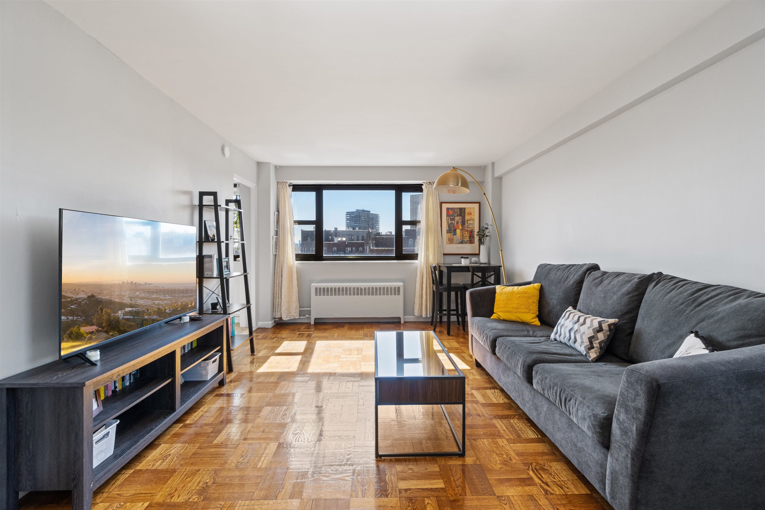 6515 BLVD EAST Unit: 4P