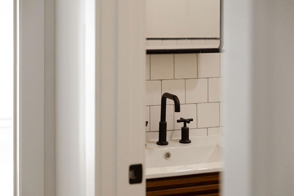 370 CENTRAL AVE Unit: 2R