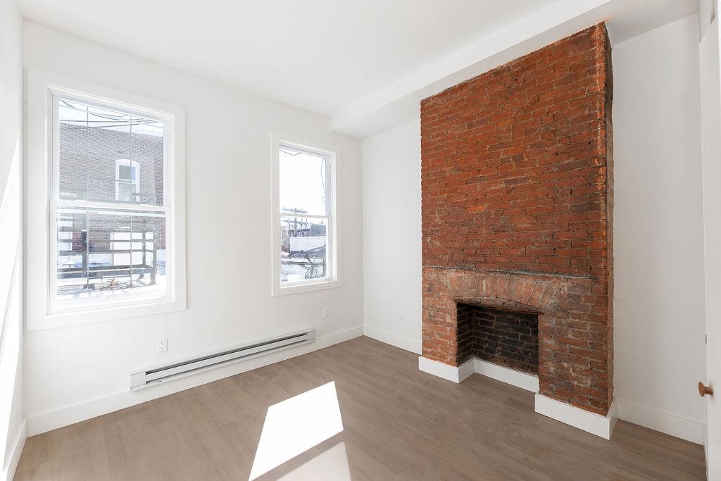 370 CENTRAL AVE Unit: 2R