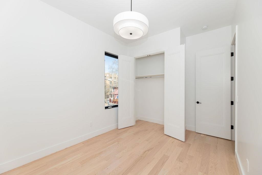 103 JEWETT AVE Unit: 2