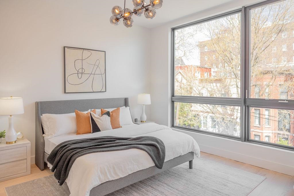 103 JEWETT AVE Unit: 2