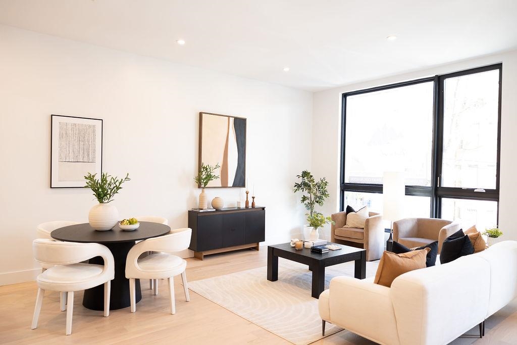 103 JEWETT AVE Unit: 2